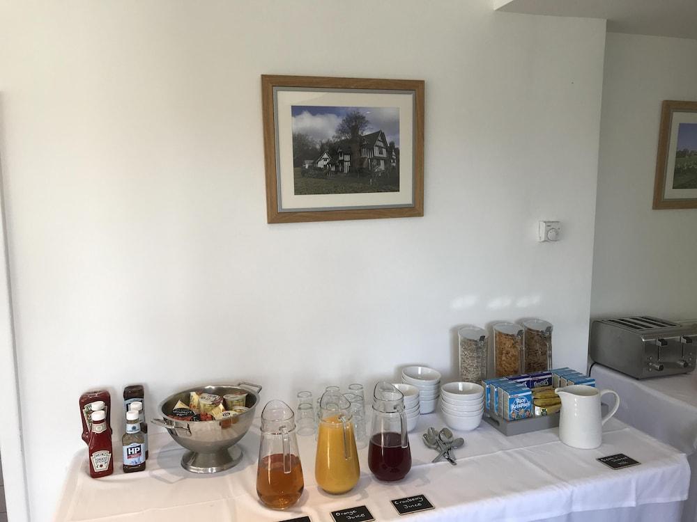 Old Farm Hotel Birmingham Bagian luar foto
